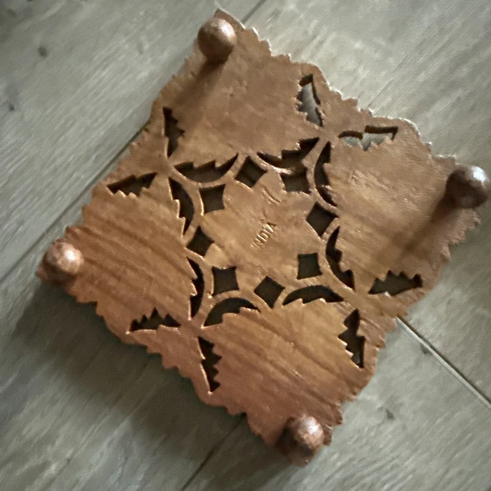 Vintage‎ Set of 2 Handcarved Wooden Trivets from India *read